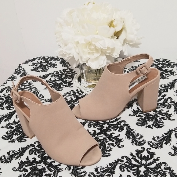 Steve Madden Carrine Blush Pink Suede Peep Toe Ankle Strap Chunky Heel Sandals - Picture 1 of 10